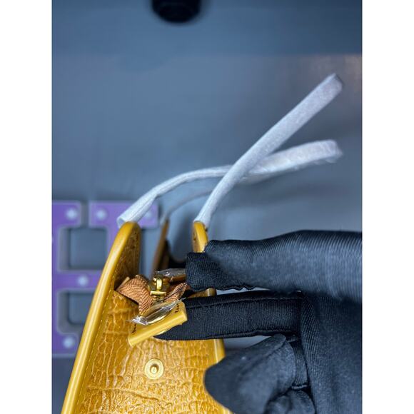 Brandon Blackwood  Jada Bag in Tan Leather with Gold Hardware - Picture 10 of 16